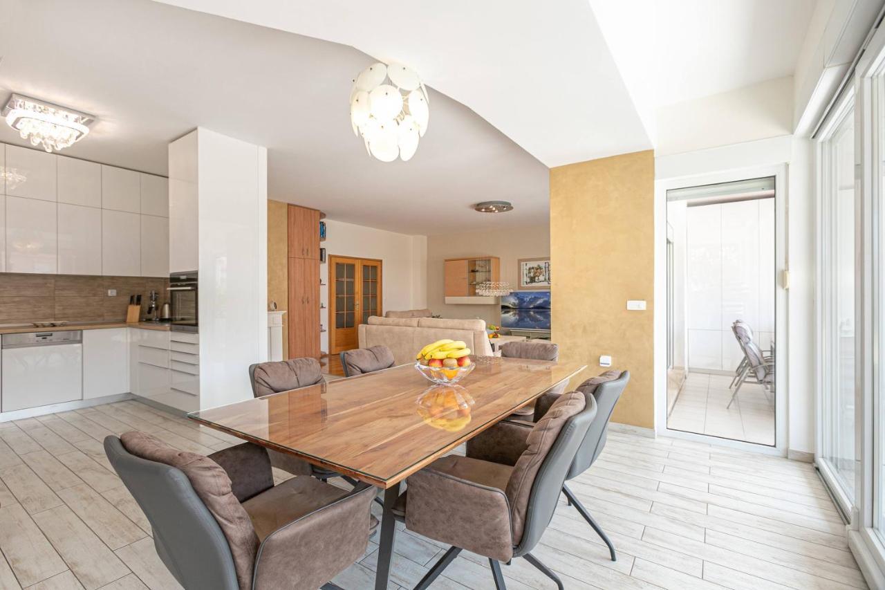 Apartment Relax Whit Big Terrace 170M2 Near The Beach Split Buitenkant foto